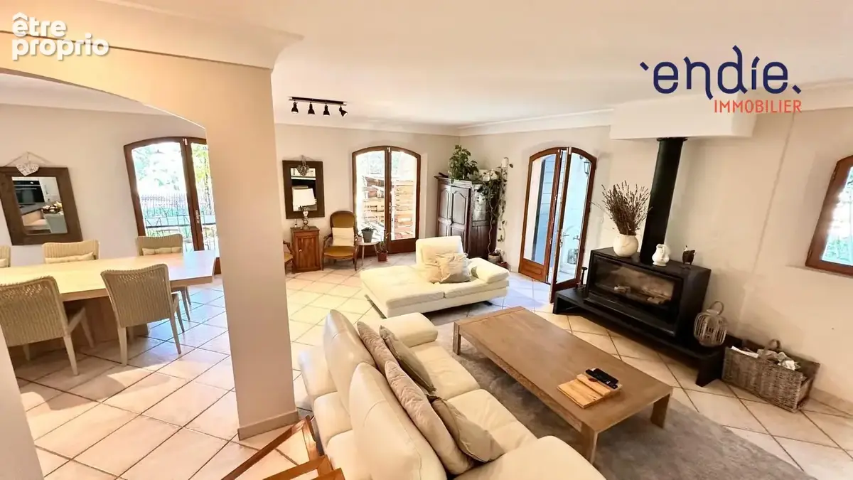 Maison 6 pièces 158 m² à vendre à Lorgues (83510) - photo 8