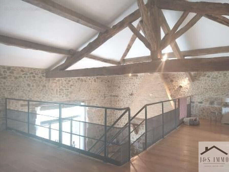 Maison à GENOUILLAC