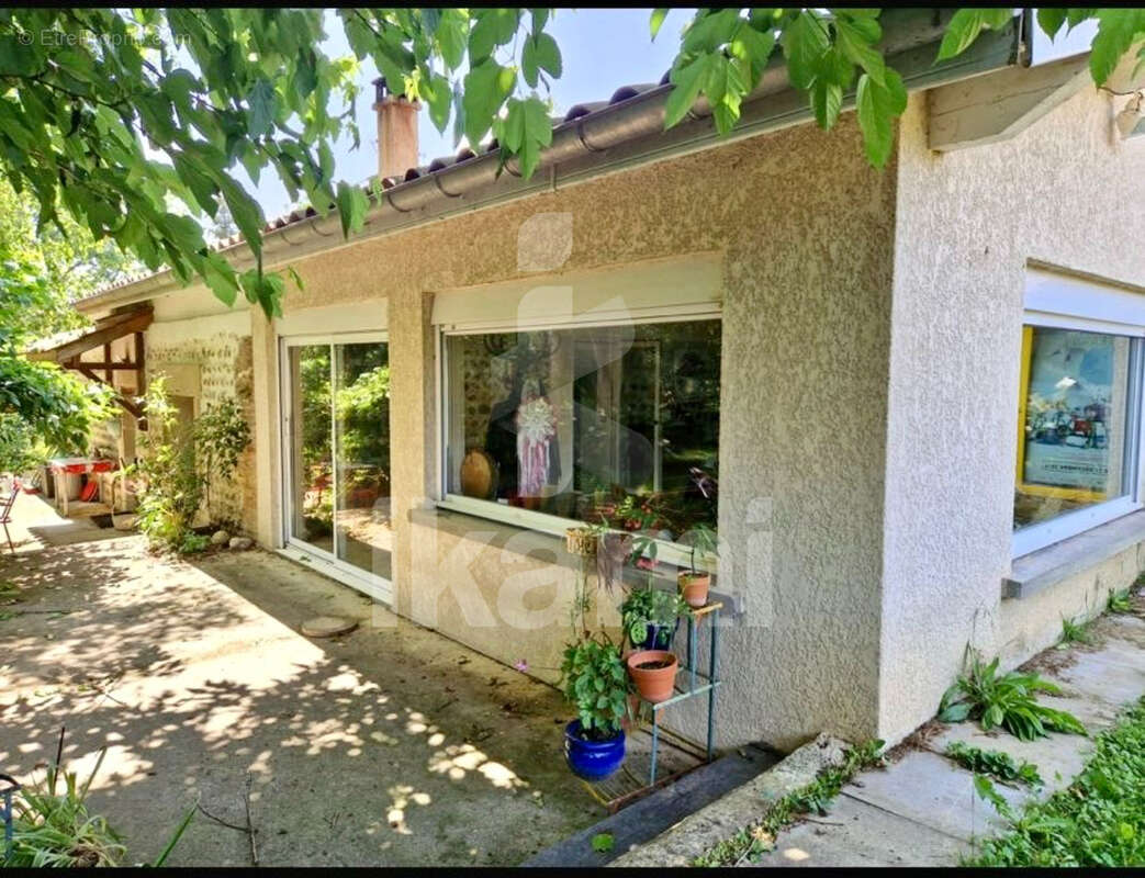 Maison à HAUTERIVES