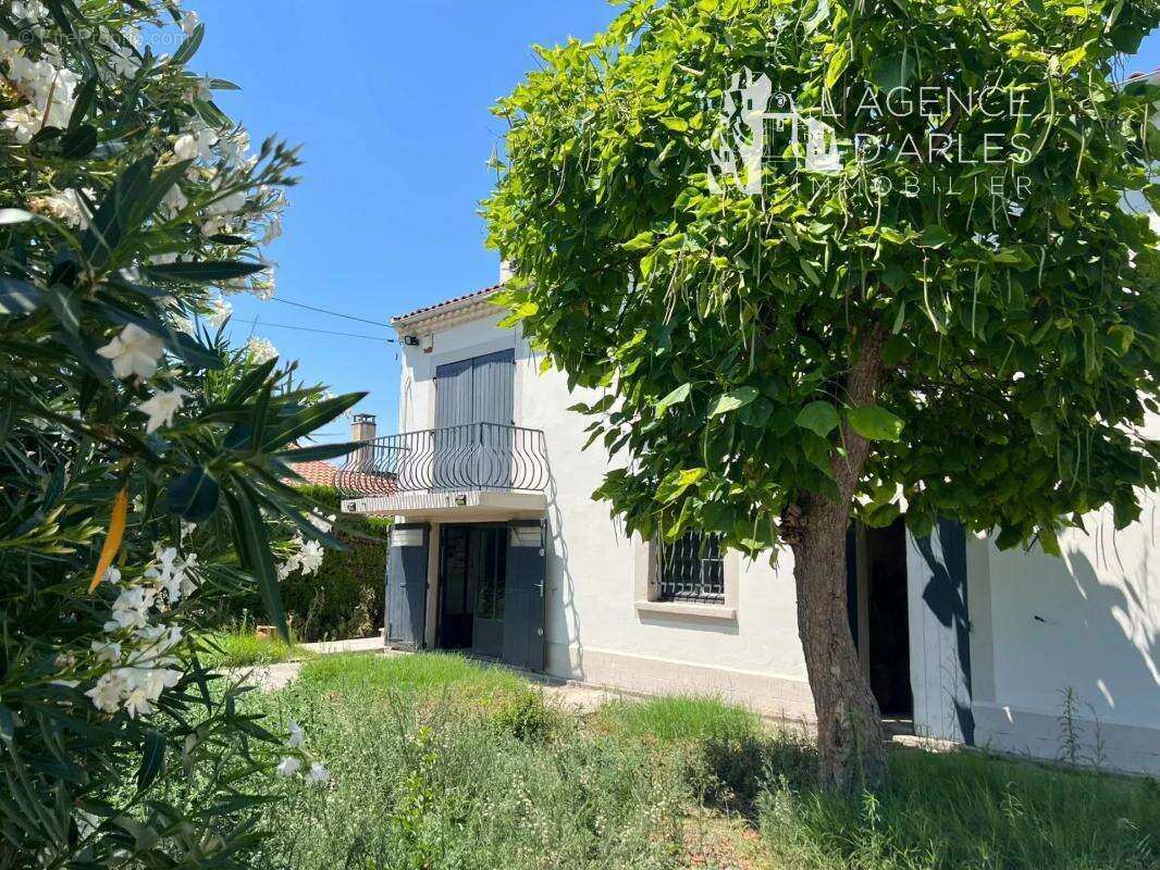 Arles Trinquetaille – Maison 3 chambres avec jardin et espace indépendant - photo 2