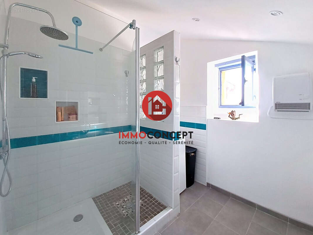 Maison à ROQUEMAURE