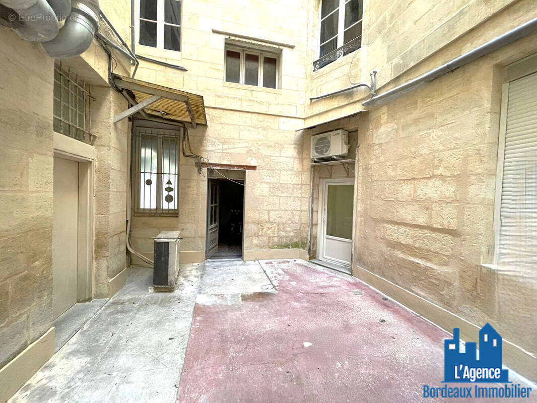 Appartement à BORDEAUX