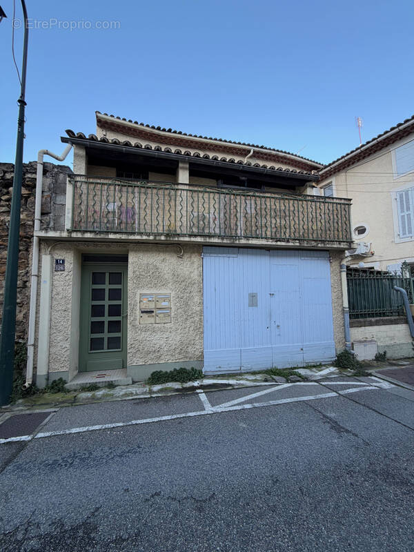 Appartement à PIOLENC