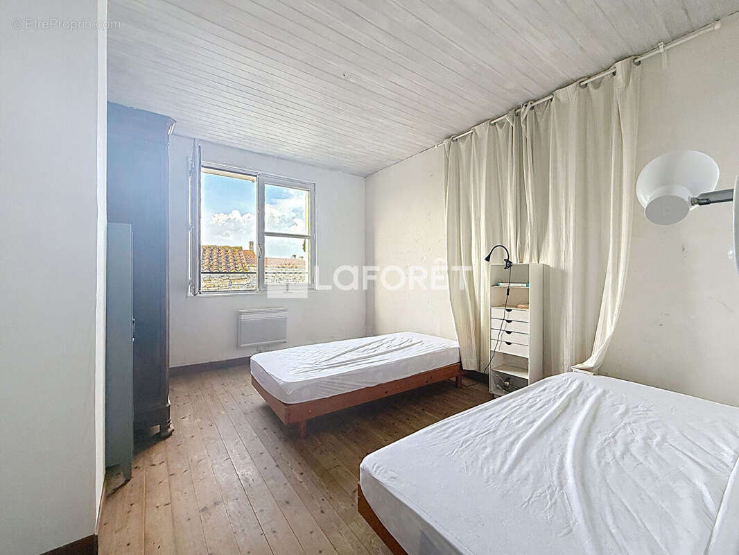 Maison à LA BREE-LES-BAINS