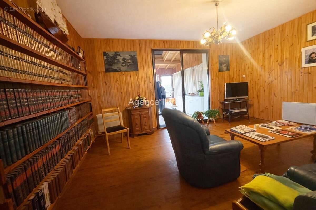 1a3c6b6a-3cf7-4f73-a822-2b38e58e66ab - Maison à OLORON-SAINTE-MARIE
