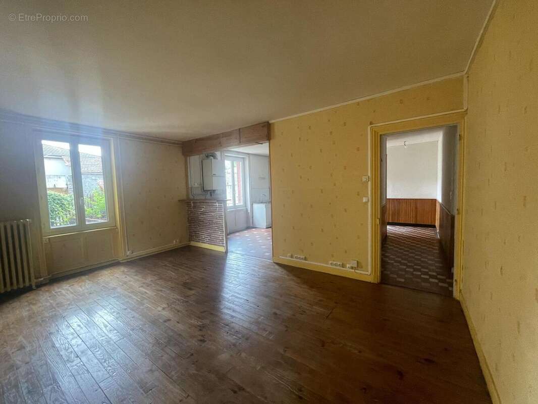 Photo 5 - Appartement à AMPLEPUIS