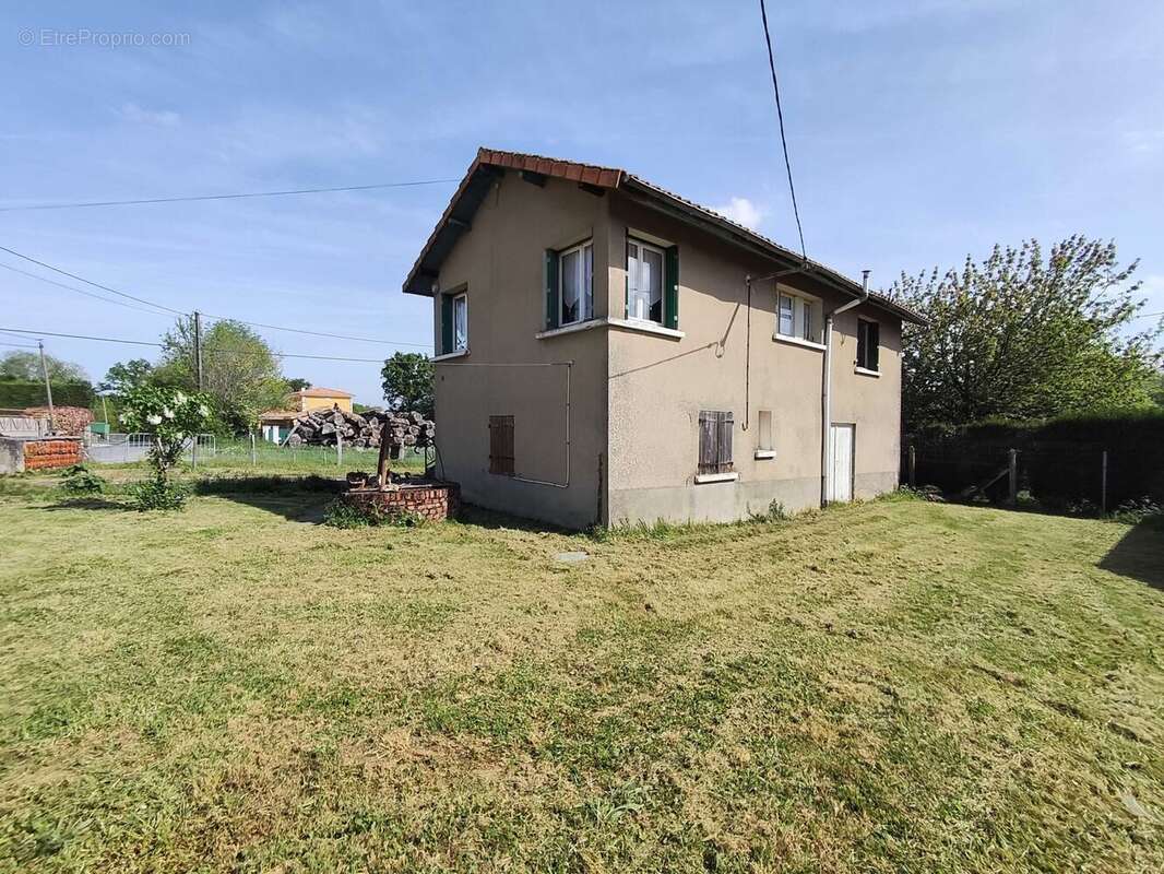 Maison à ROUMAZIERES-LOUBERT