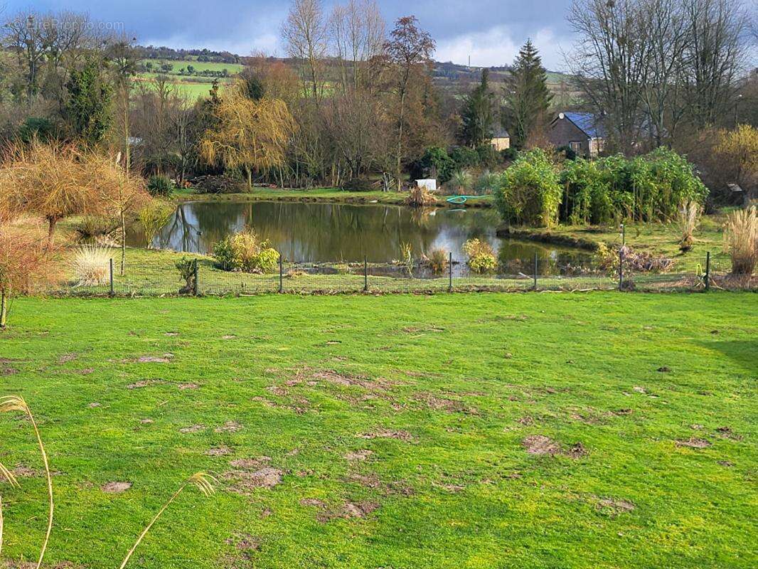 Maison à VITZ-SUR-AUTHIE