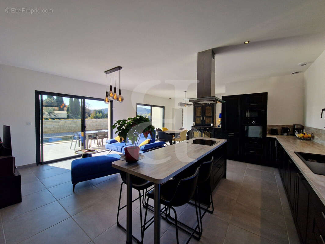 Maison à VAISON-LA-ROMAINE