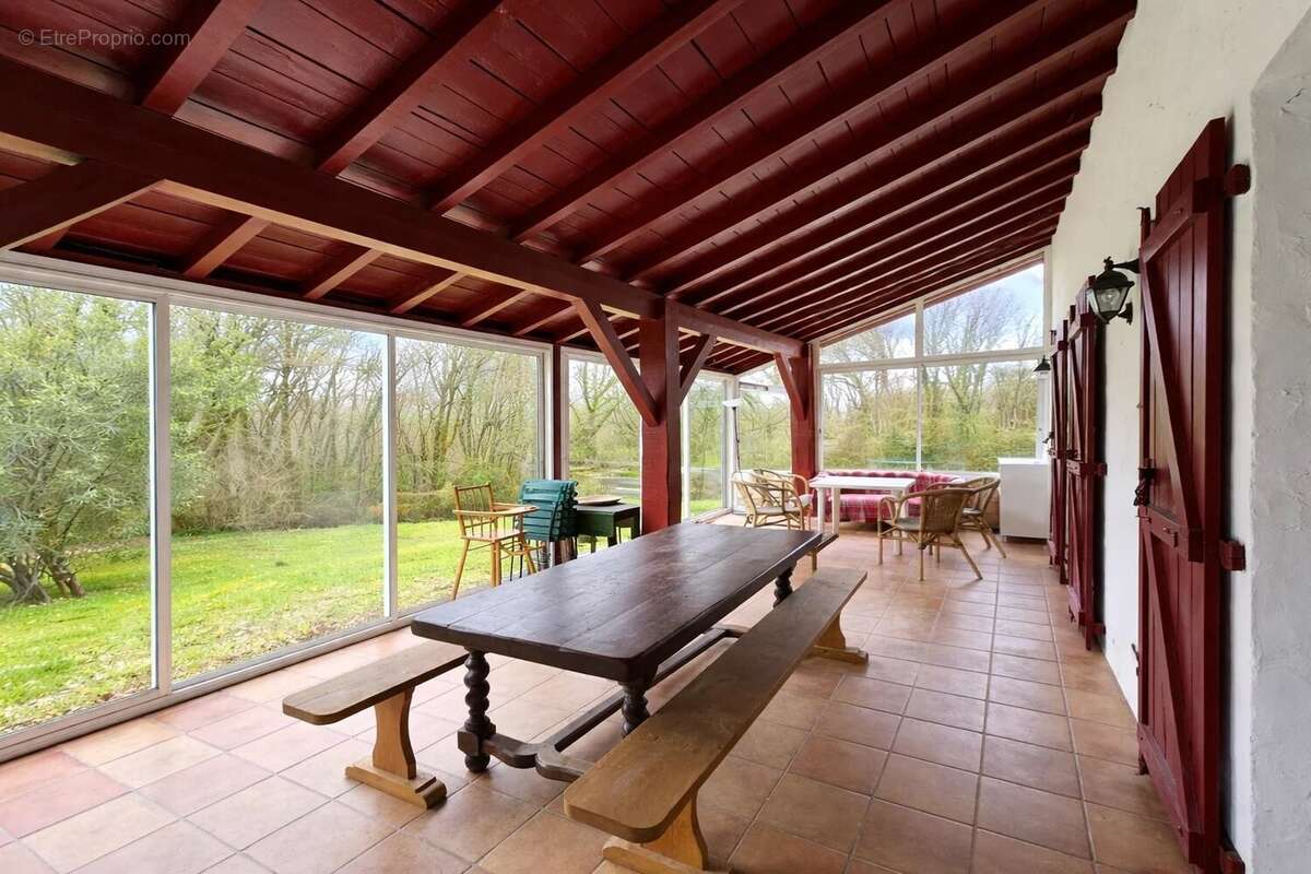 Maison à MOUGUERRE