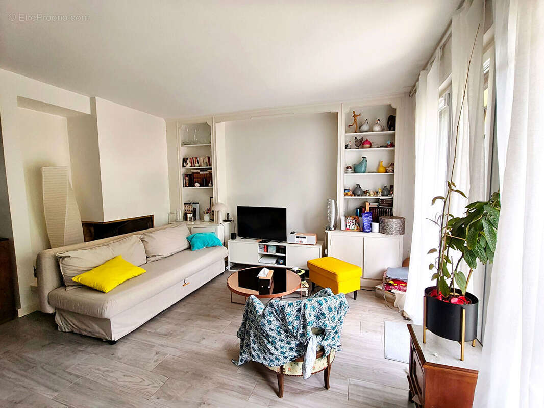 Appartement à VILLEMOMBLE