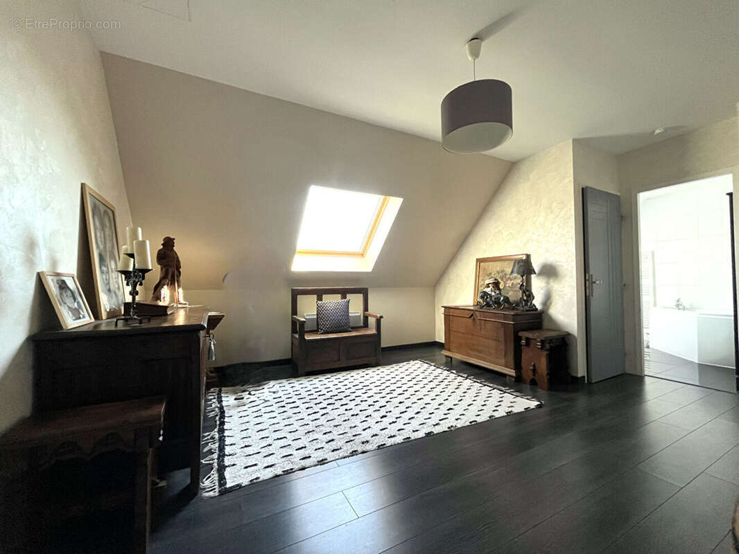 Maison à SAULON-LA-RUE