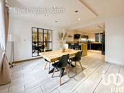 Photo 1 - Maison à SAINT-DENIS