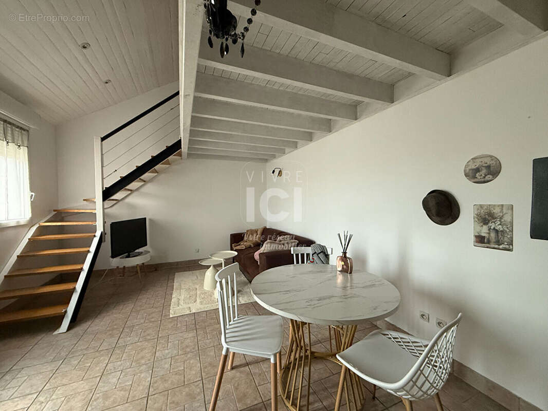 Maison à FROSSAY