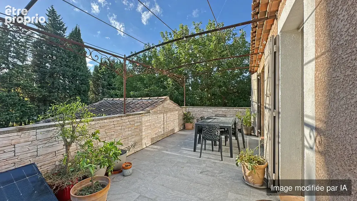 Ensemble immobilier avec locaux professionnels et appartement à Maussane-les-Alpilles - photo 3