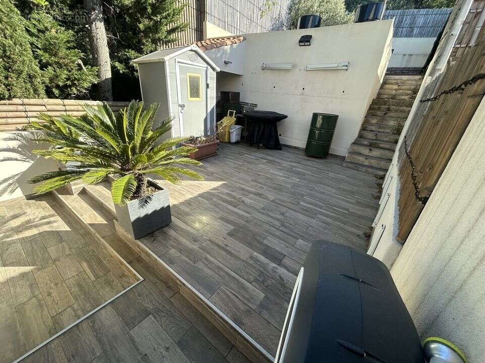 t4 - haut bois - 13013 - jardin- box - garage - terrasse - vue - Appartement à MARSEILLE-13E