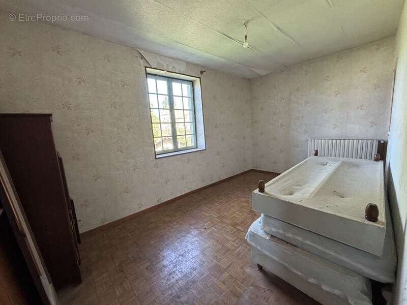 Maison à SAINT-GENGOUX-LE-NATIONAL