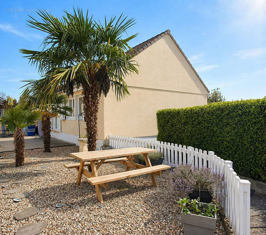 Maison 6 pièces 94 m² · à Bornel · 94 m² · 263 000 €