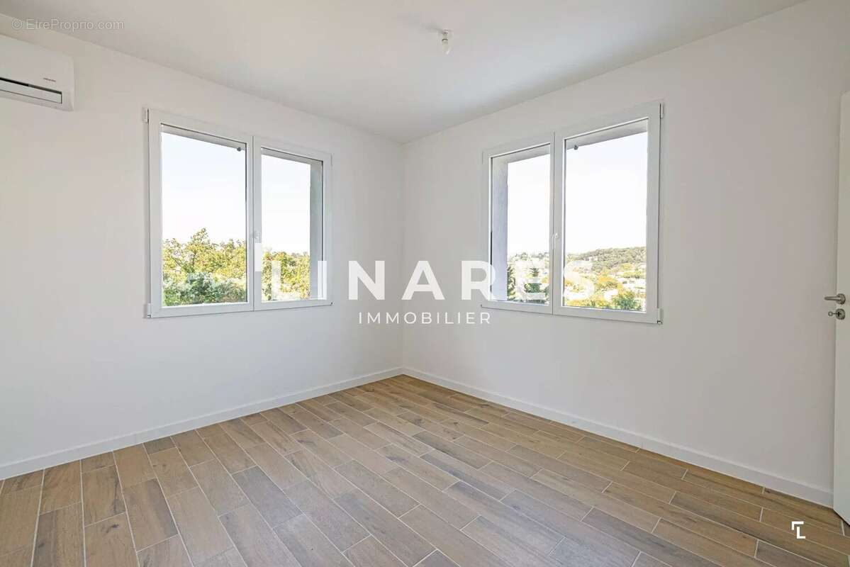 Appartement à MARSEILLE-11E