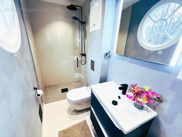 Appartement à EZE