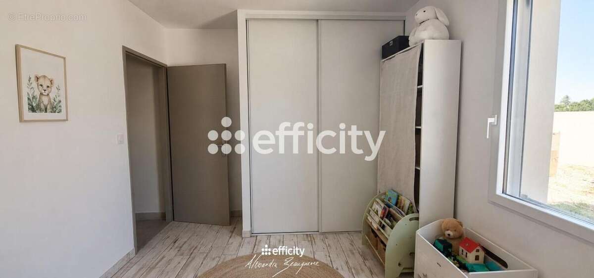 Maison 156 m² à Fors  - photo 12