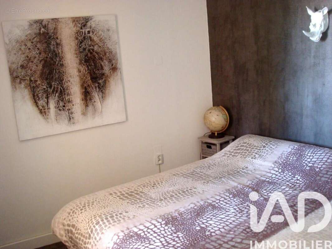 Photo 2 - Appartement à ROQUEBRUNE-SUR-ARGENS
