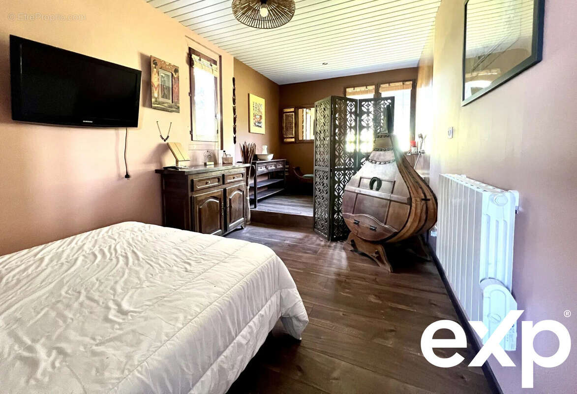 Maison à SAINT-LAURENT-DES-VIGNES