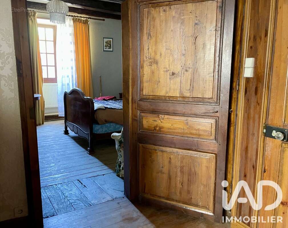Maison 125 m² à Saint-Jean-De-Cole  - photo 9