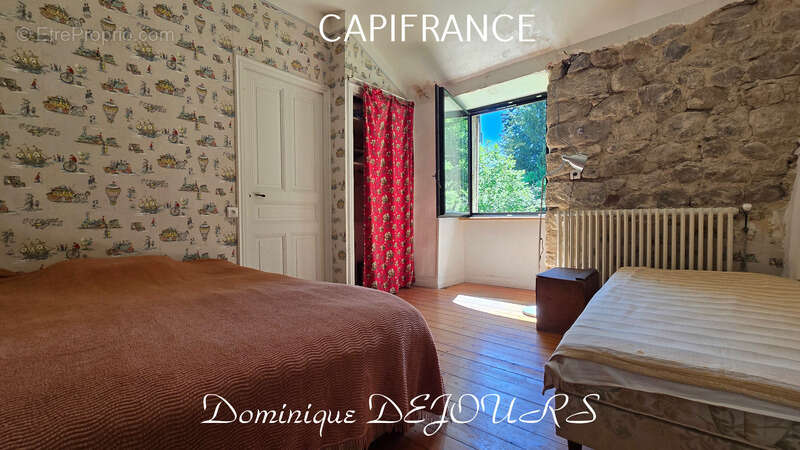 Grande maison bourgeoise de 400m² habitable et son parc de 9700m²au bord de la rivière La Glueyre - photo 11