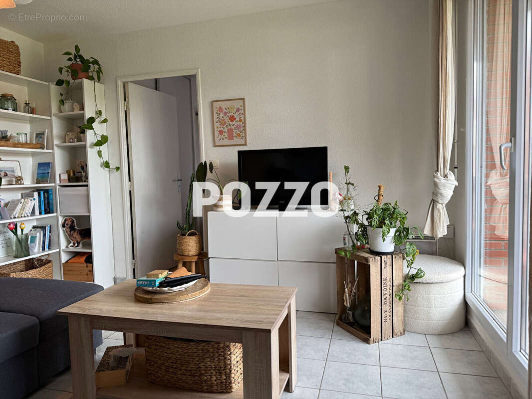 Appartement à LA RIVIERE-SAINT-SAUVEUR