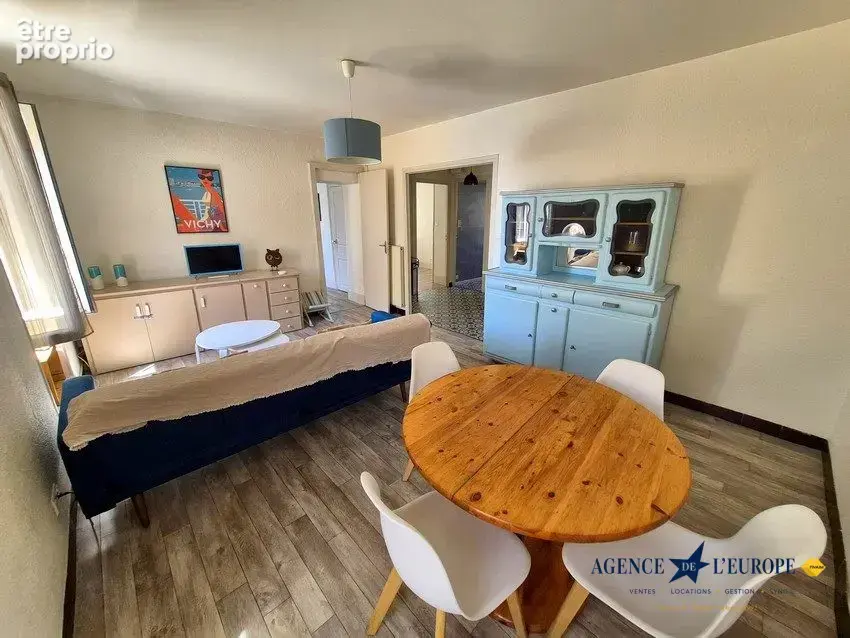 Appartement 63 m² à Vichy  - photo 2