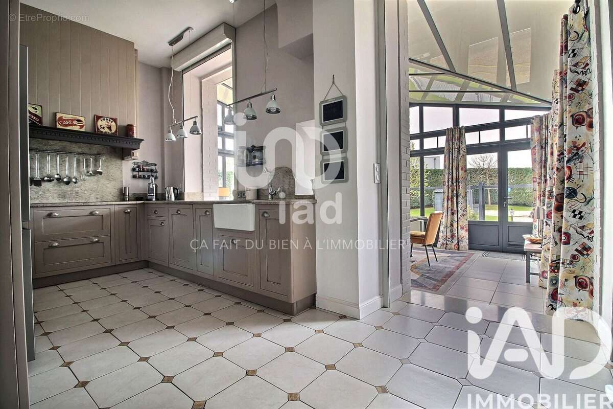 Photo 8 - Maison à COUBERT