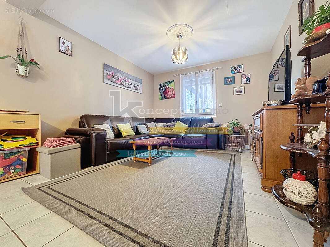 n°4 - Maison à CLERMONT