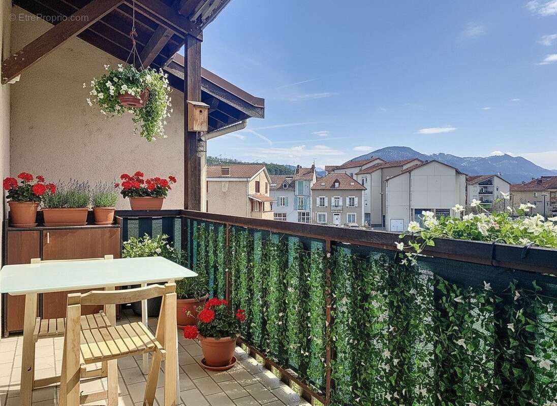 Appartement à LE PONT-DE-CLAIX