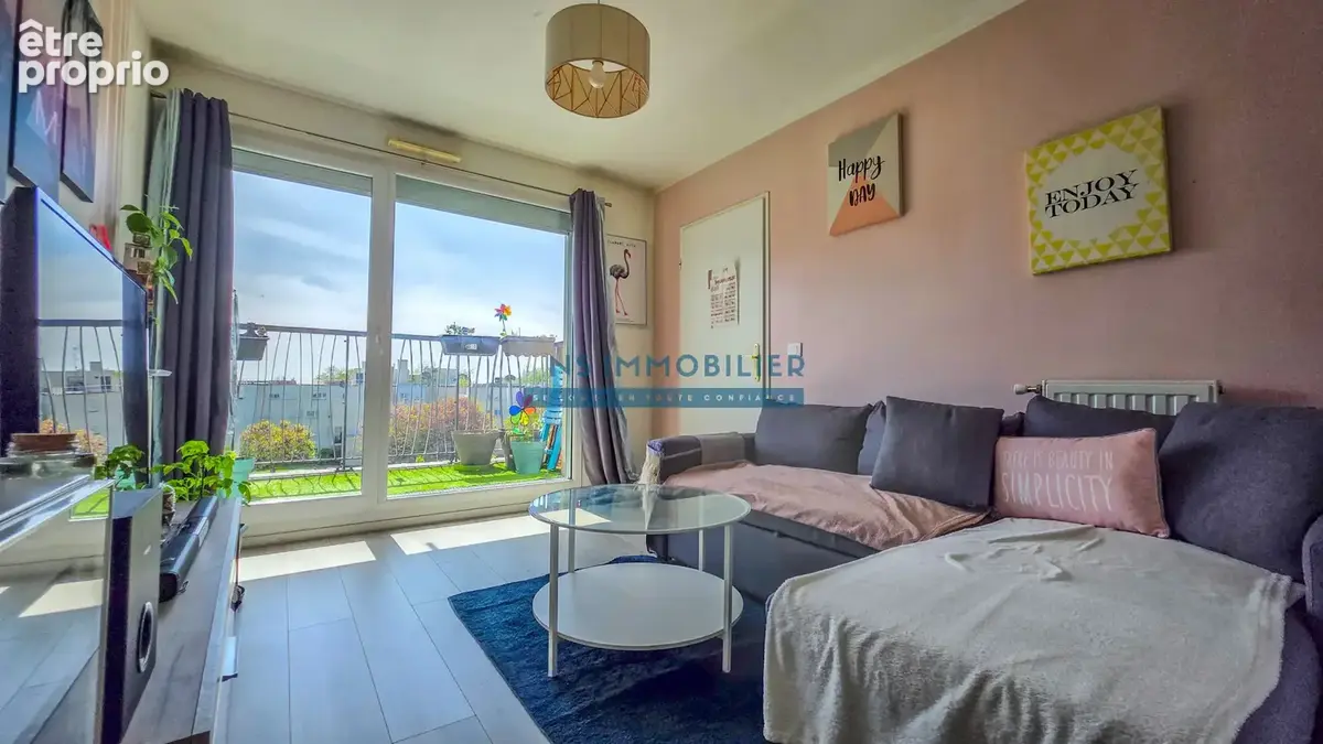 Appartement F2 41m2 + Balcon + Parking - photo 2