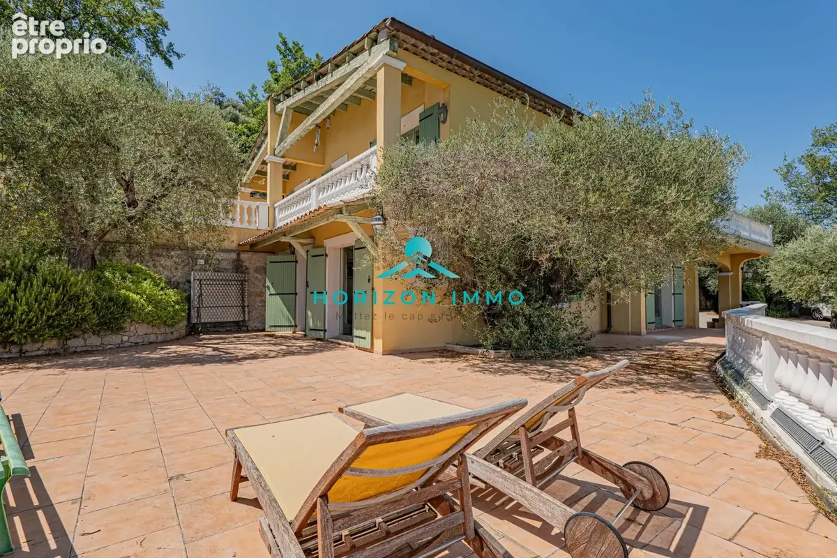 Photo Maison à Gattieres au prix de 695 000€
