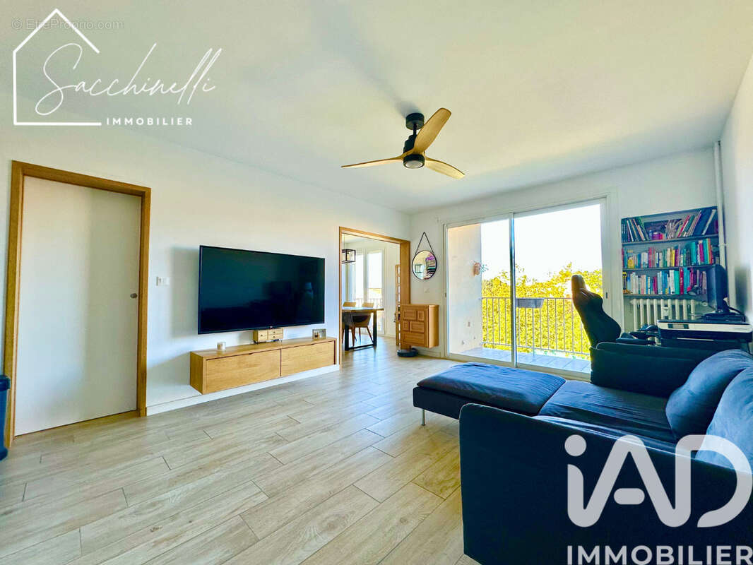 Photo 2 - Appartement à SIX-FOURS-LES-PLAGES