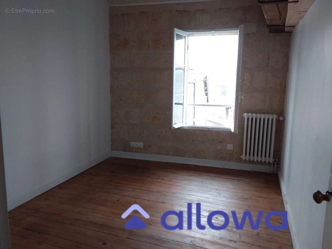 Appartement à SABLONS