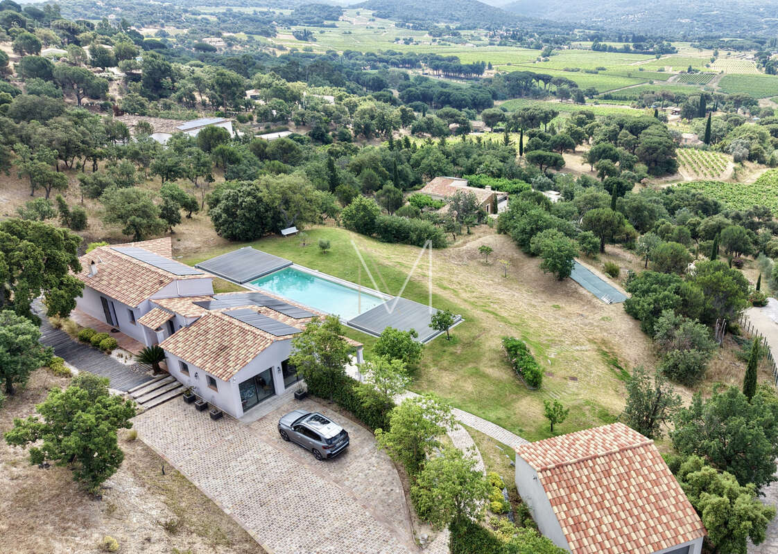 Maison à PLAN-DE-LA-TOUR