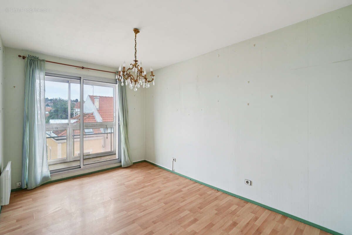 Appartement à LE RAINCY