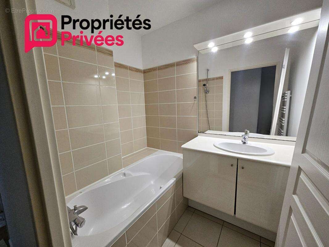 Appartement Segre 5 pièce(s) 142 m2  4 chambres, plain pied avec terrain - photo 10