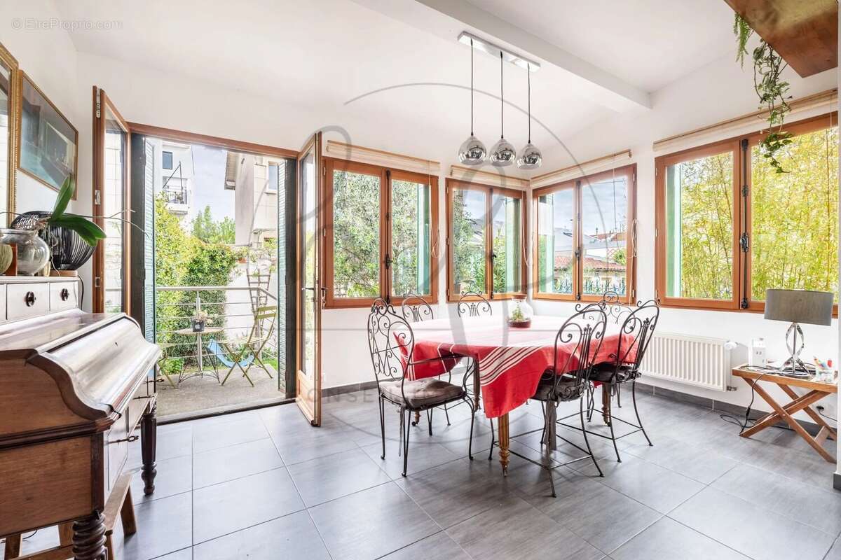 Maison à COLOMBES
