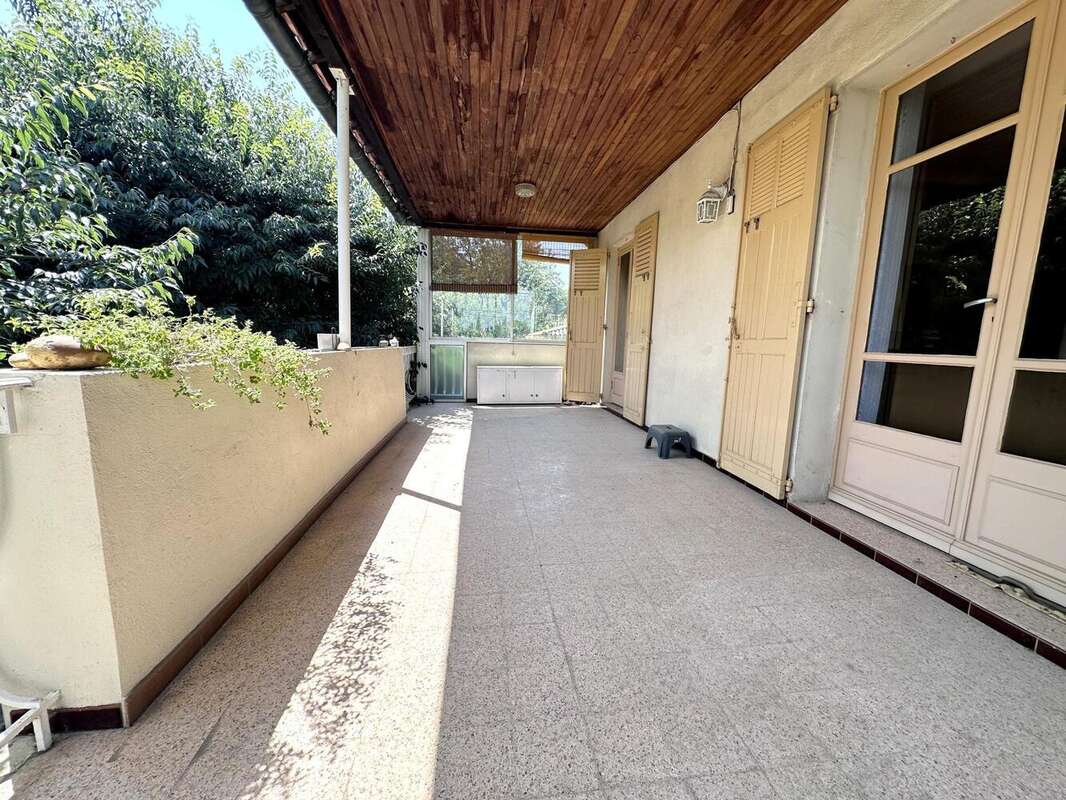 Maison 94 m² à Villeneuve-Les-Avignon  - photo 7