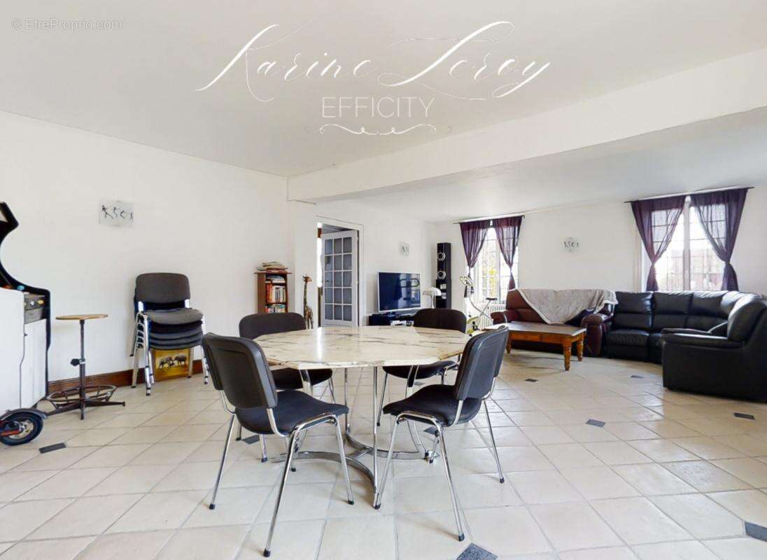 Maison à MAREIL-EN-FRANCE