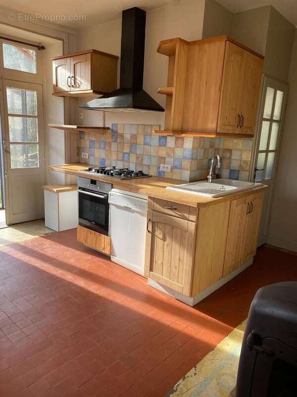 Maison 60 m² à Lugarde  - photo 3