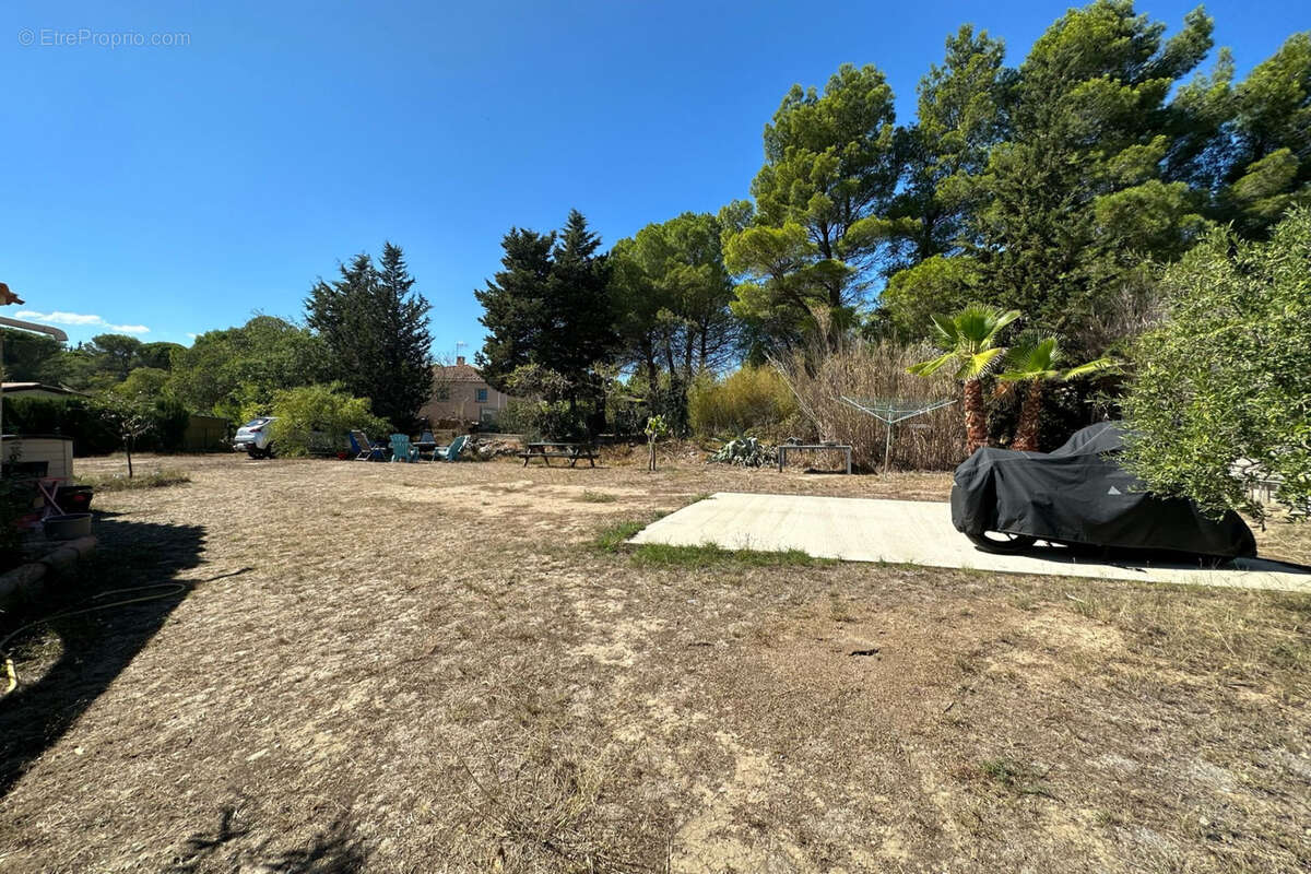 Maison à LEZIGNAN-CORBIERES
