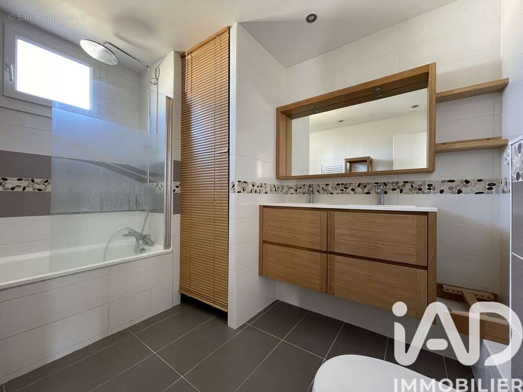 Appartement 82 m² à Maurepas  - photo 7