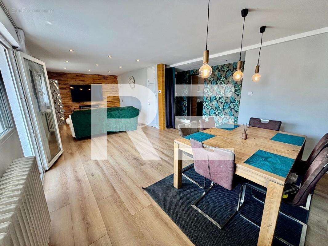 Appartement à NIMES