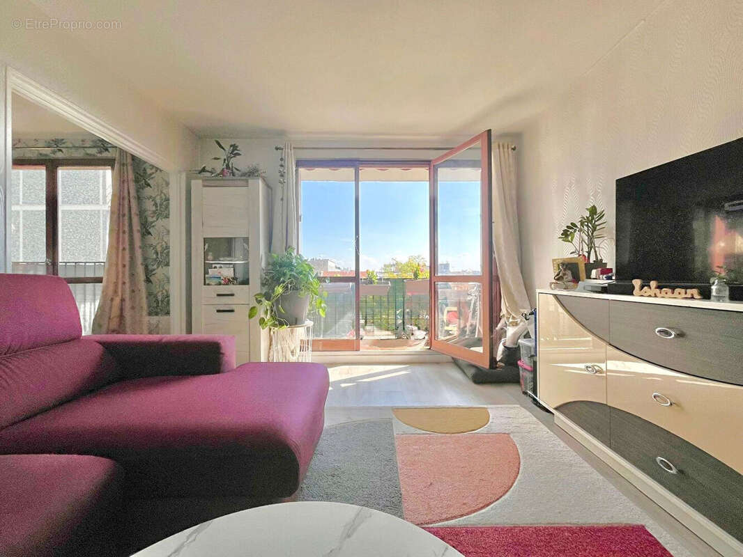 Appartement à FONTENAY-SOUS-BOIS
