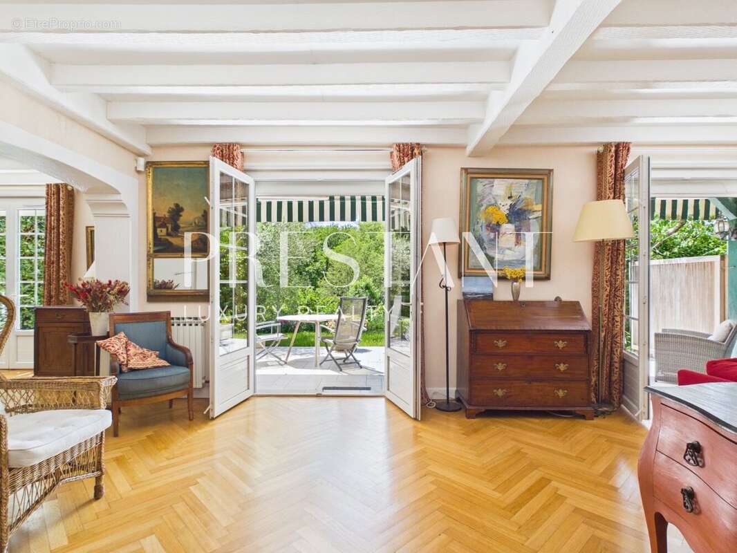 Maison à ARBONNE